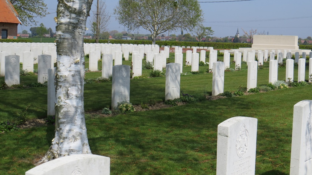 Y Farm Military Cemetery in the Great War